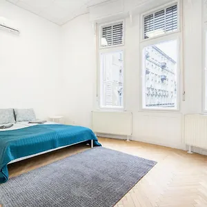 Hg Apartmanhotel